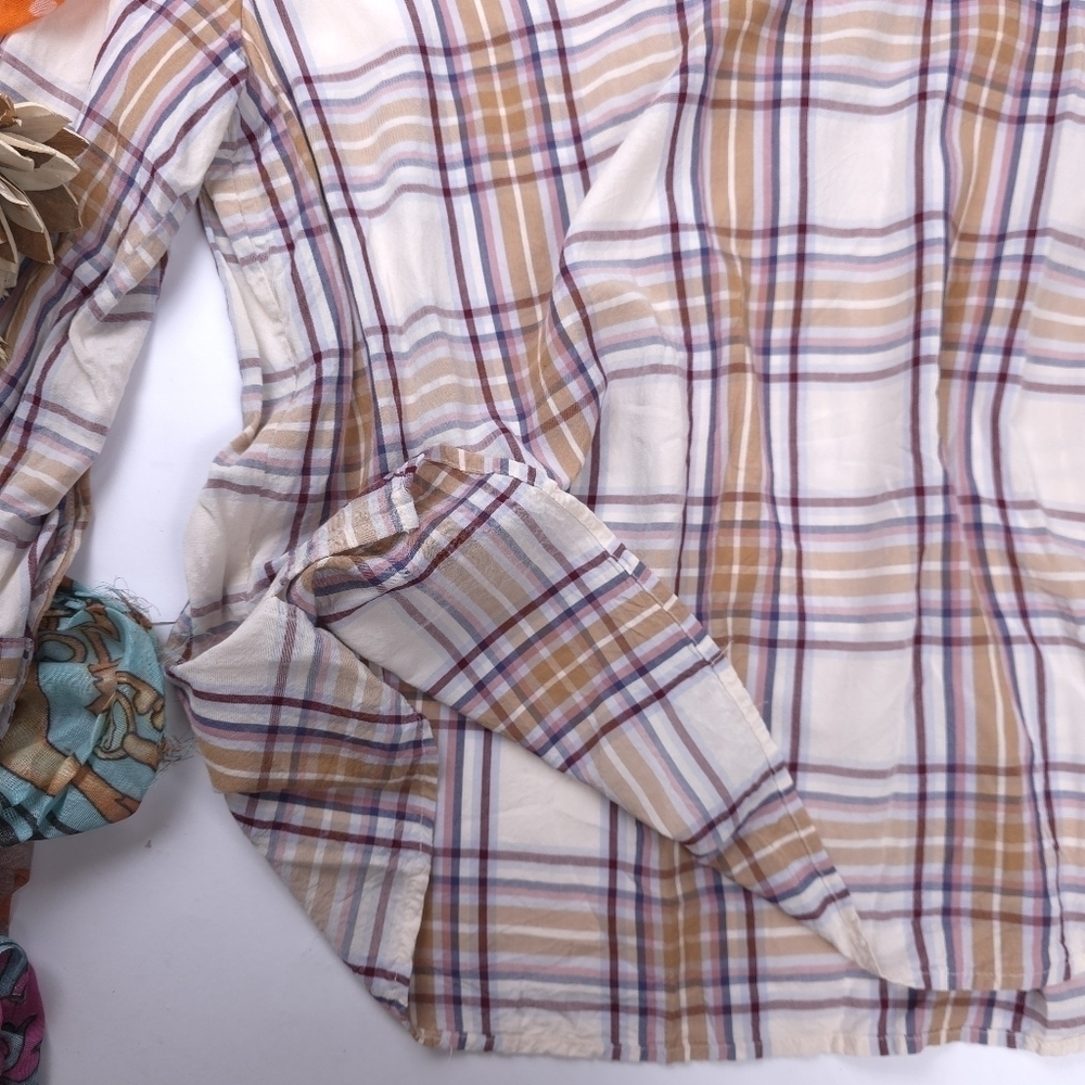 Loft Plaid Women's Top Sz M - Picture 6 of 9